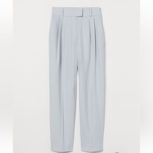 H&M Creased High Waisted Pant, Light Grey, size US 4